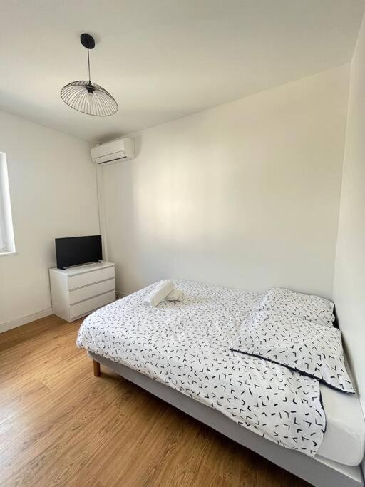 Banjul - Bel Appartement A Reims Dış mekan fotoğraf